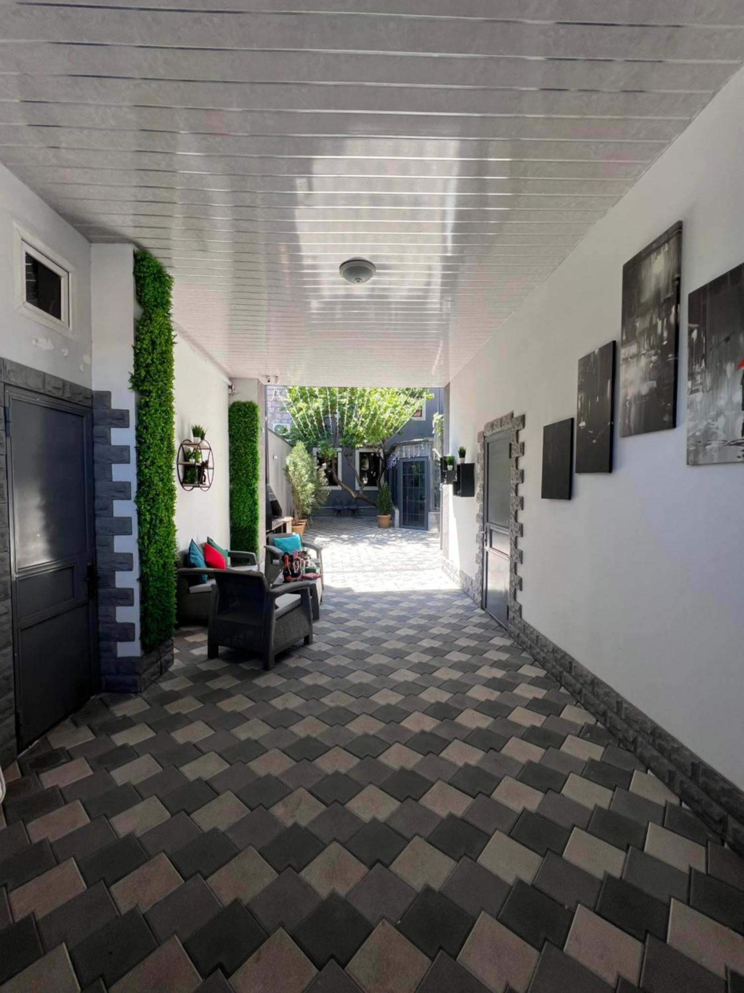 Cosy Apartment With Good Location Self Check In เยเรวาน ภายนอก รูปภาพ