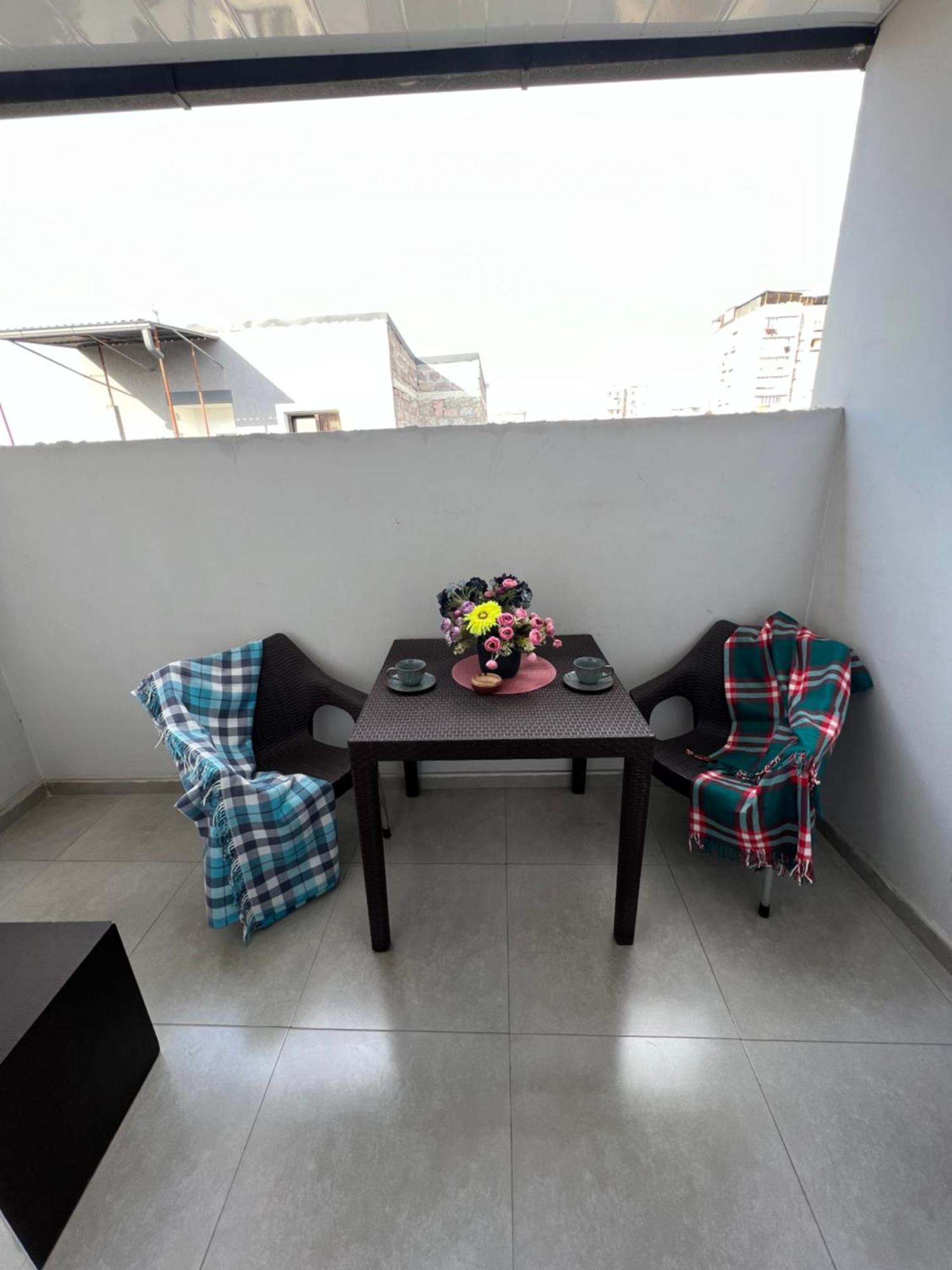 Cosy Apartment With Good Location Self Check In เยเรวาน ภายนอก รูปภาพ