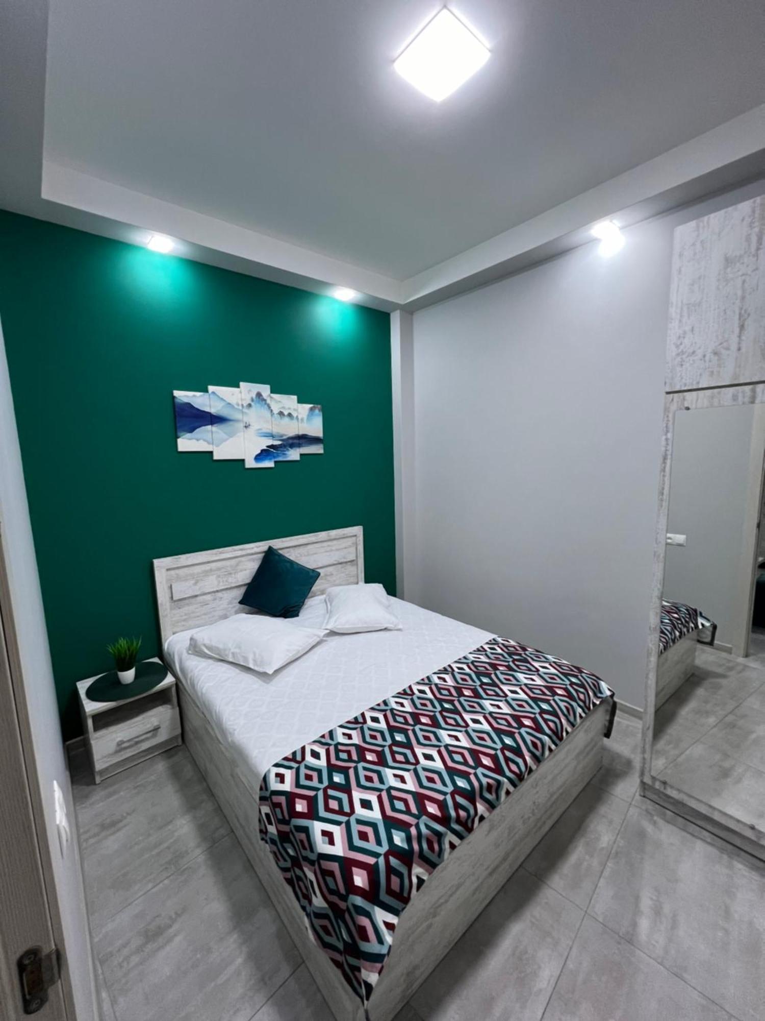 Cosy Apartment With Good Location Self Check In เยเรวาน ภายนอก รูปภาพ