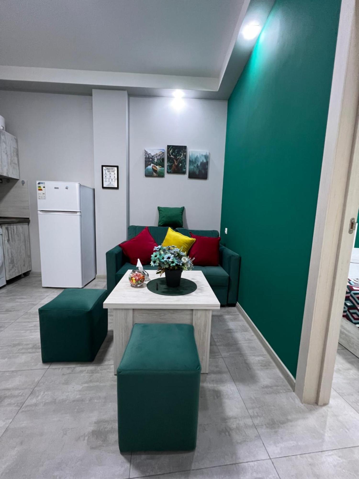 Cosy Apartment With Good Location Self Check In เยเรวาน ภายนอก รูปภาพ