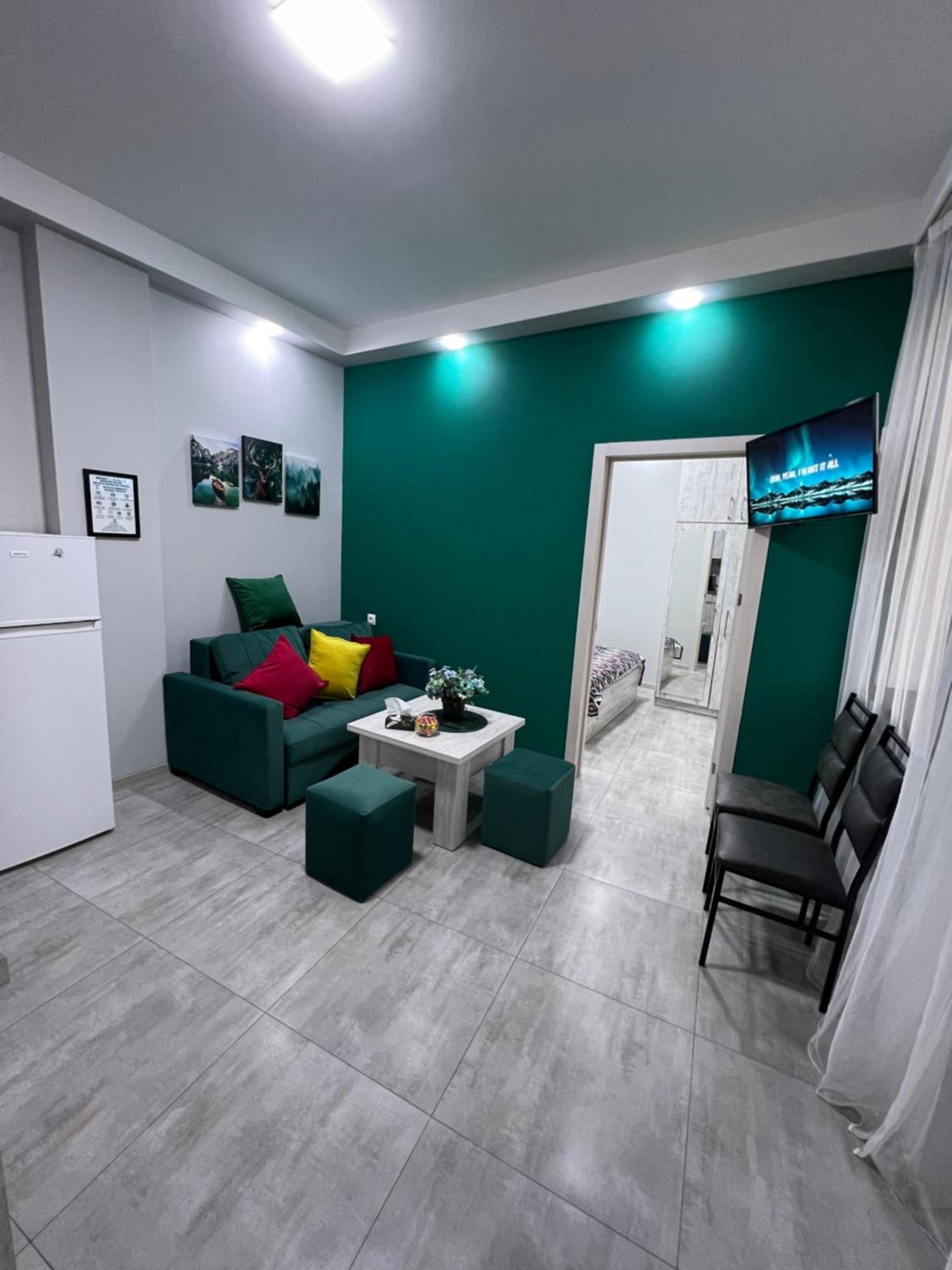 Cosy Apartment With Good Location Self Check In เยเรวาน ภายนอก รูปภาพ