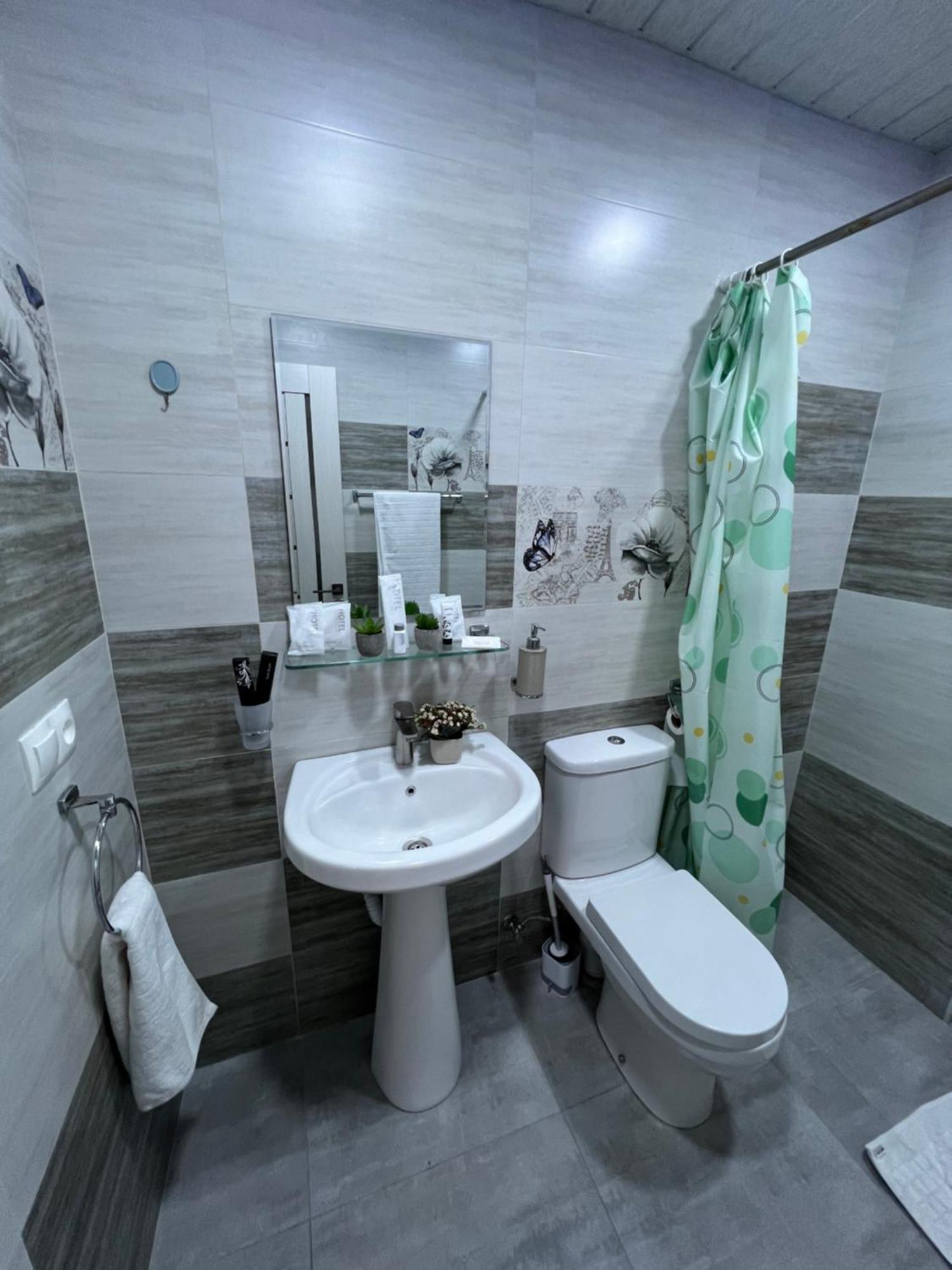Cosy Apartment With Good Location Self Check In เยเรวาน ภายนอก รูปภาพ